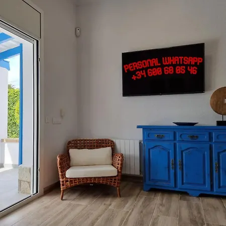 Meru 7 Pax, Ac, Piscina Y Mini Campo Deportivo Lloret de Mar
