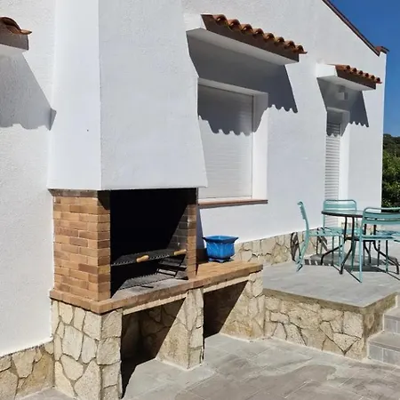 Meru 7 Pax, Ac, Piscina Y Mini Campo Deportivo Lloret de Mar