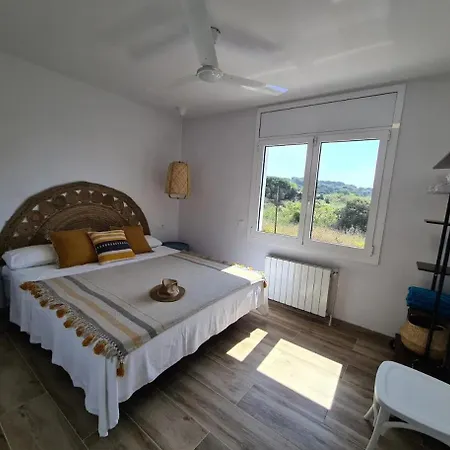 Meru 7 Pax, Ac, Piscina Y Mini Campo Deportivo Holiday home Lloret de Mar