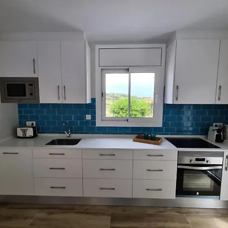 Meru 7 Pax, Ac, Piscina Y Mini Campo Deportivo Holiday home *